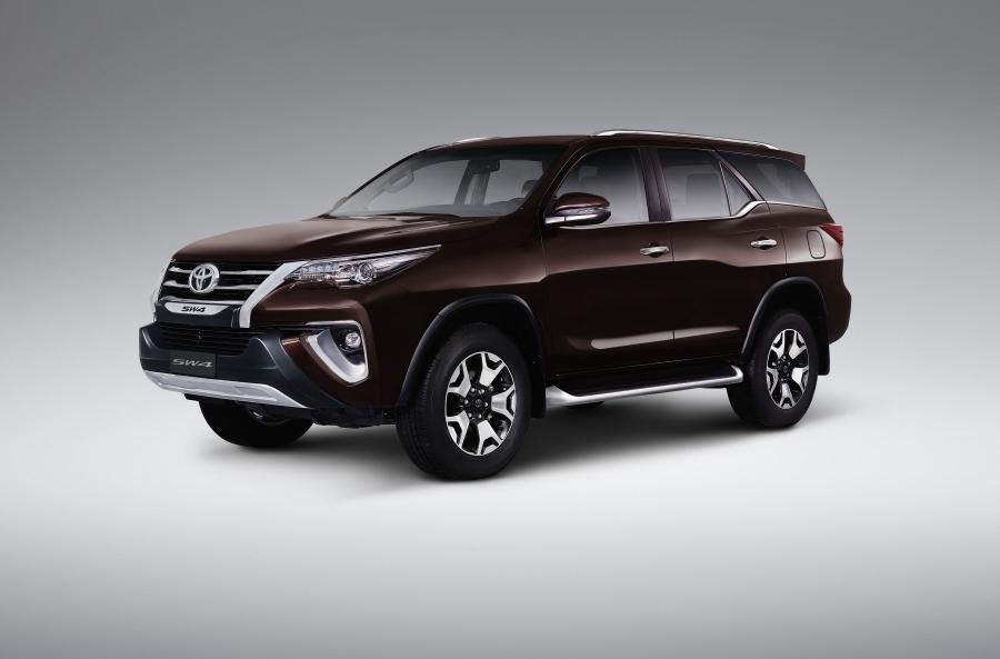  Toyota SW4 SRX Diamond 2018 года  (фото 1 из 6)